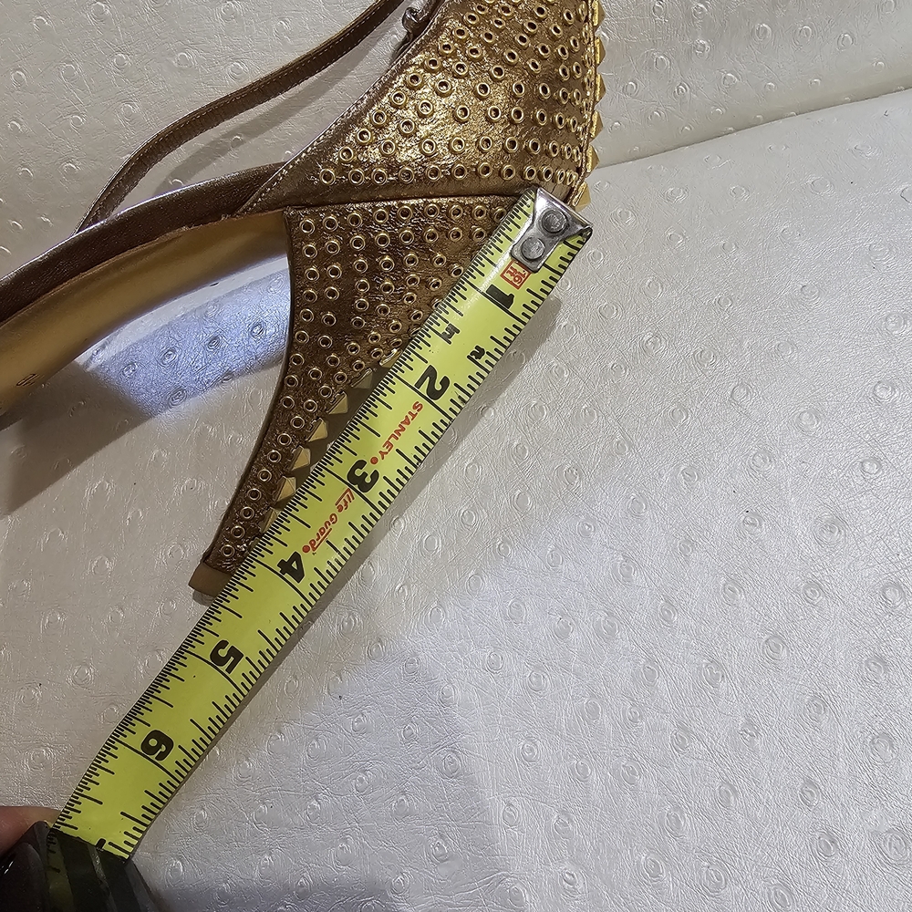 Vintage Gucci Gold Women's Heels - Picture 5 of 8